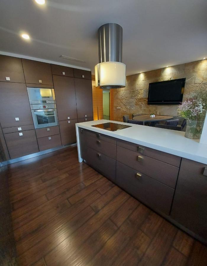 Atico De Lujo Con Jacuzzi Climatizado En Terraza Apartment Elche Ngoại thất bức ảnh