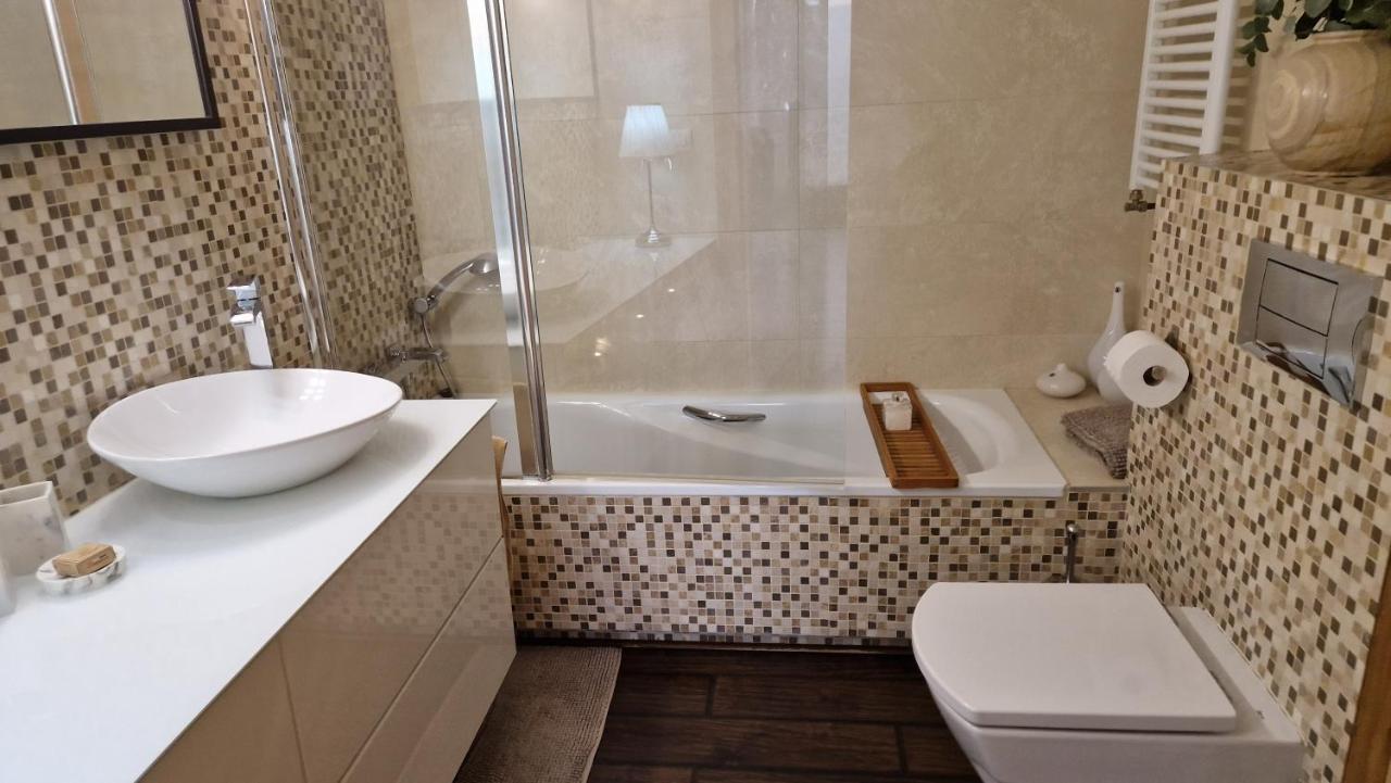 Atico De Lujo Con Jacuzzi Climatizado En Terraza Apartment Elche Ngoại thất bức ảnh