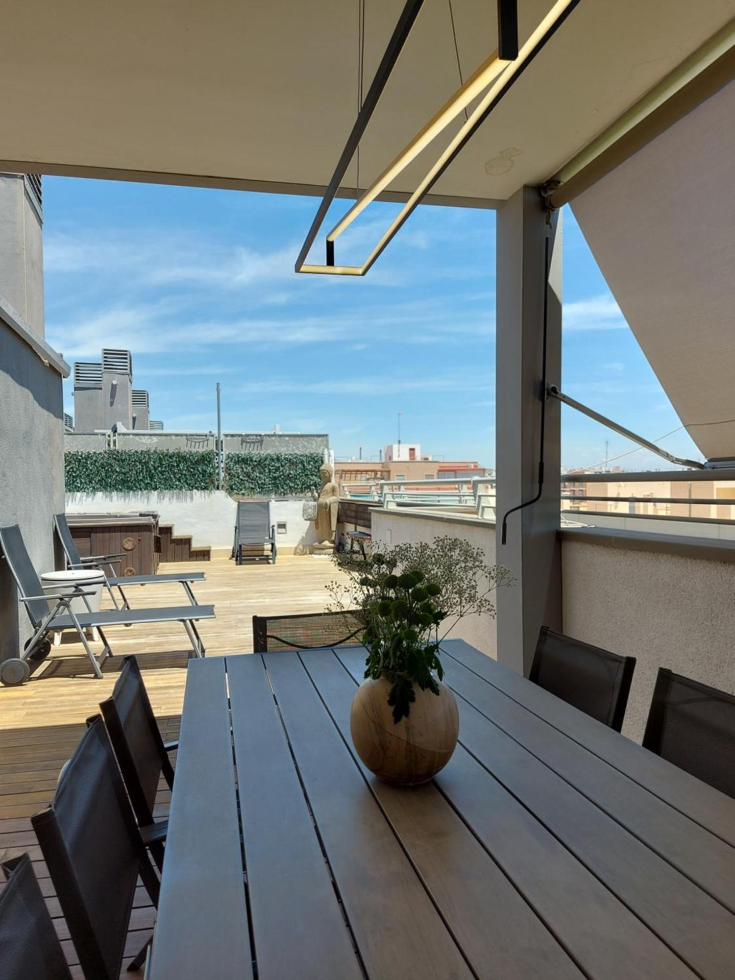 Atico De Lujo Con Jacuzzi Climatizado En Terraza Apartment Elche Ngoại thất bức ảnh